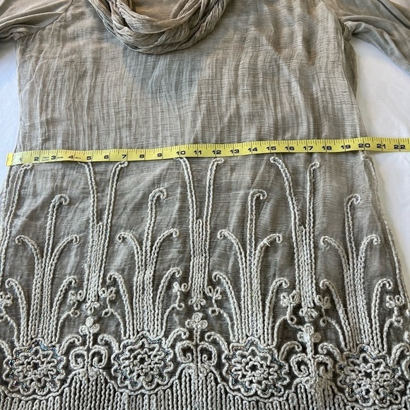 Soft Surroundings LG GrayTunic Top Silk Embroidered Rhinestones Fairy Romantic - Picture 10 of 11